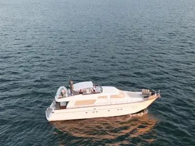 San Lorenzo , a San Lorenzo SL 72 motor yacht at Ischia, Italy