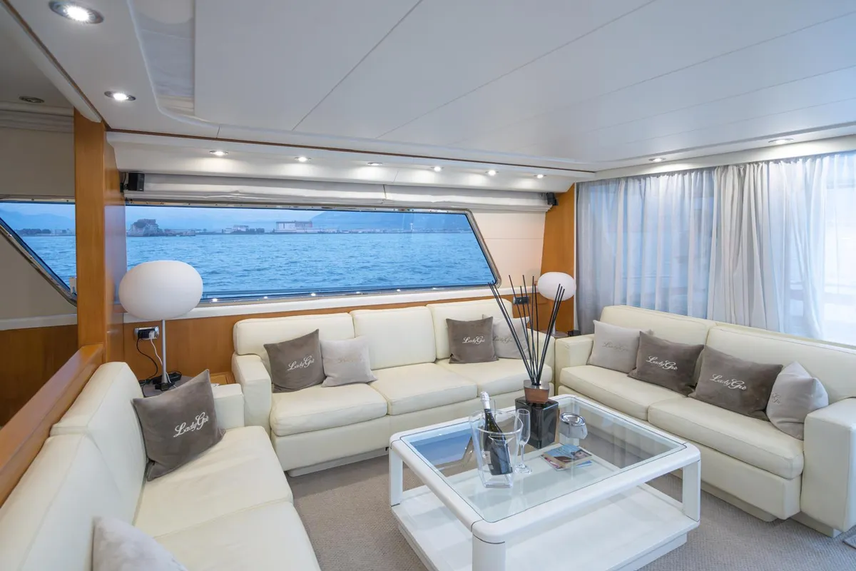 San Lorenzo , a San Lorenzo SL 72 motor yacht at Ischia, Italy