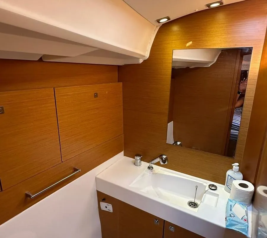 Head on Ocean's Eleven, a Jeanneau Sun Odyssey 509 sailboat at Bodrum, Turkey