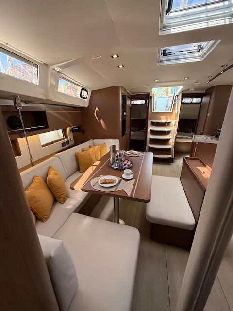 Salon of COOKIE, a Beneteau Oceanis 46.1 sailboat at Preveza, Greece