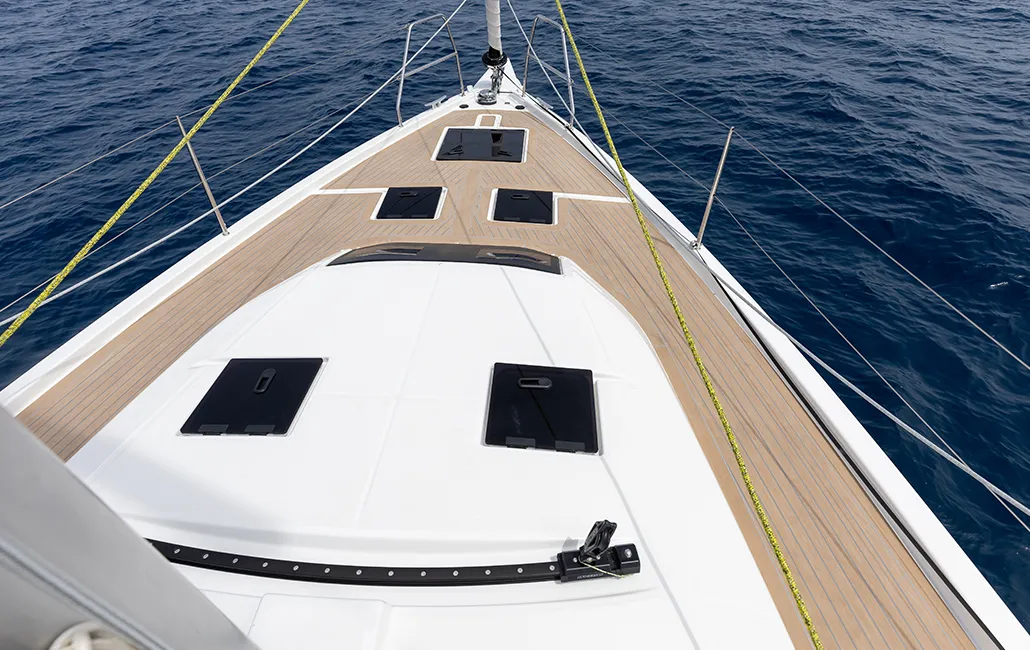 Deck of Bigi, a Dufour 41 sailboat at U Pàize, Italy