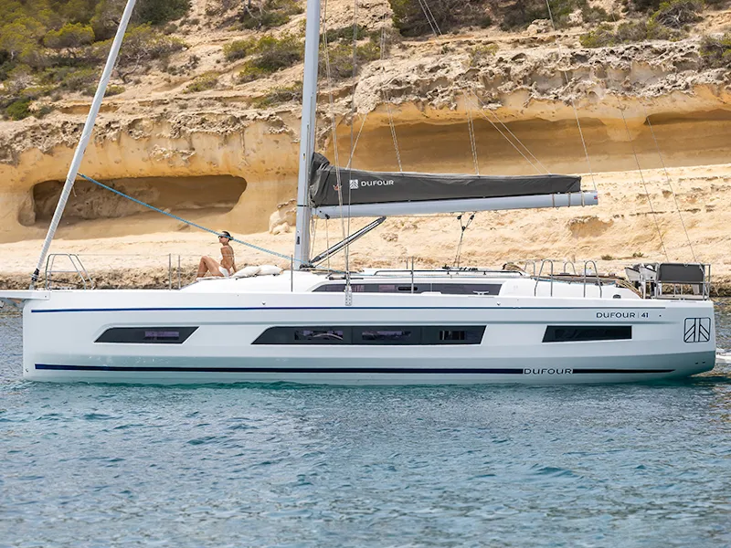 Exterior view of Bigi, a Dufour 41 sailboat at U Pàize, Italy