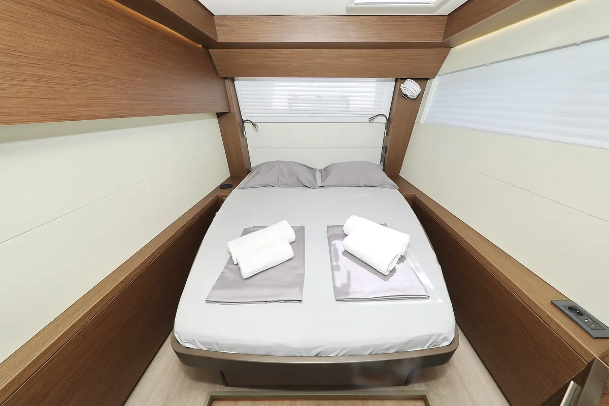 Cabin on HIGH LIFE, a Lagoon 50 catamaran at Sukošan, Croatia