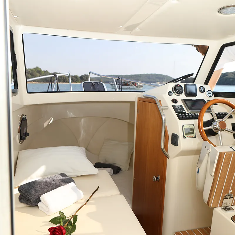 H4, a Leidi 660 motorboat at Grad Pula, Croatia