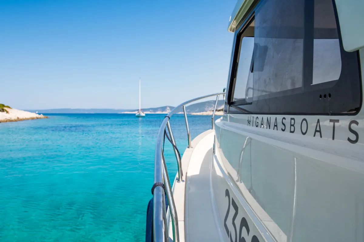 H4, a Leidi 660 motorboat at Grad Pula, Croatia