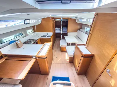 Salon of Sigma Kiss, a Jeanneau Sun Odyssey 440 sailboat at Grad Pula, Croatia
