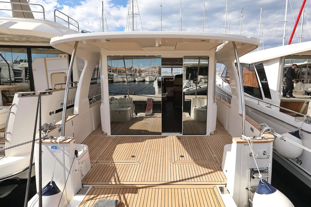 D&D, a Greenline 40 motor yacht at Grad Biograd na Moru, Croatia