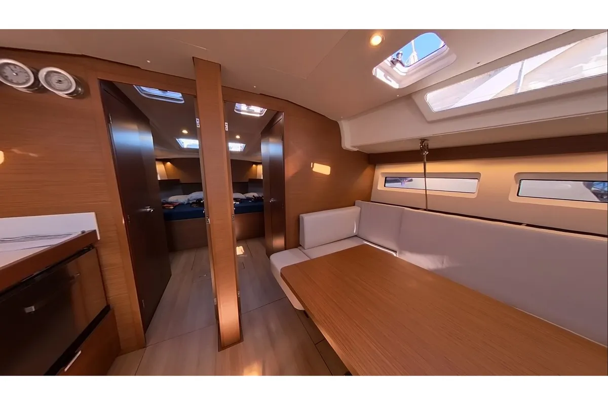 Salon of Alboran Vino Blanco, a Jeanneau Sun Odyssey 490 sailboat at es Jonquet, Spain