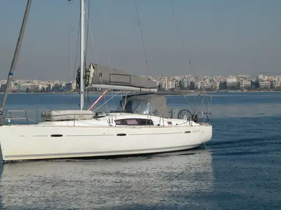 Fantasea, a Beneteau Oceanis 43 sailboat at Athens, Greece