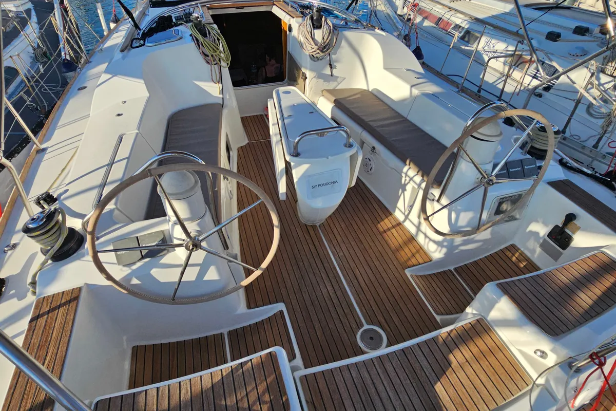 Salon of Comfort, a Jeanneau Sun Odyssey 42 i sailboat at Athens, Marina Delta Kallithea, Greece