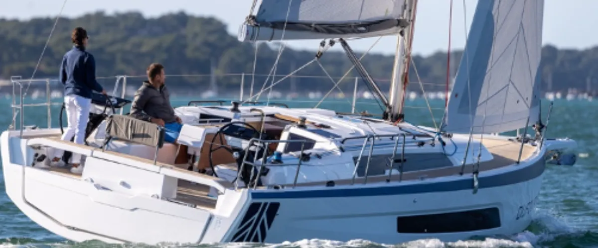 Exterior view of Vasco, a Dufour 37 sailboat at Vallauris, France