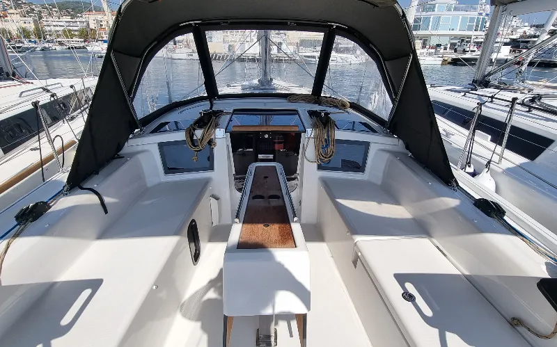 Cockpit of Vasco, a Dufour 37 sailboat at Vallauris, France