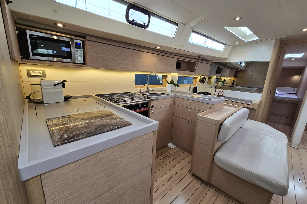 Amelia, a Beneteau Oceanis 51.1 sailboat at Athens, Greece