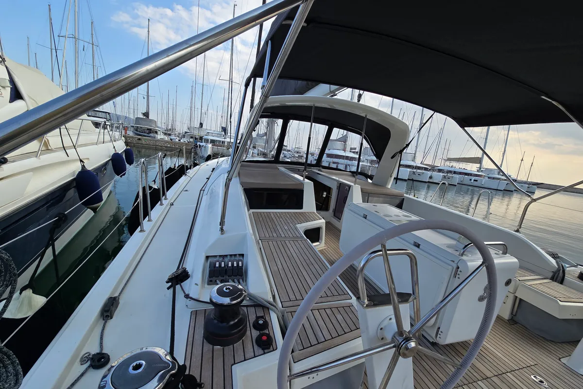 Amelia, a Beneteau Oceanis 51.1 sailboat at Athens, Greece