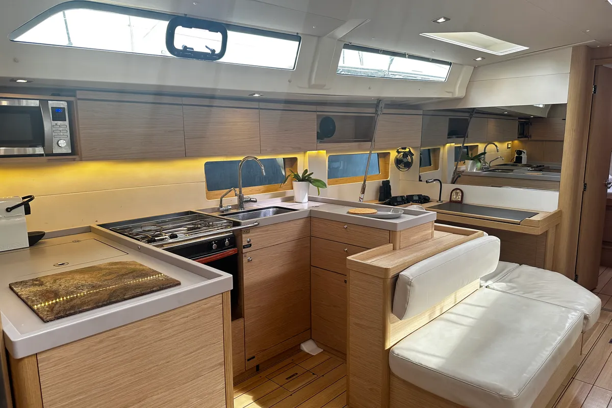 Amelia, a Beneteau Oceanis 51.1 sailboat at Athens, Greece