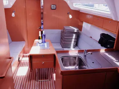 Salon of Catalina, a Bavaria Cruiser 37 sailboat at Figari/Golfo Aranci, Italy
