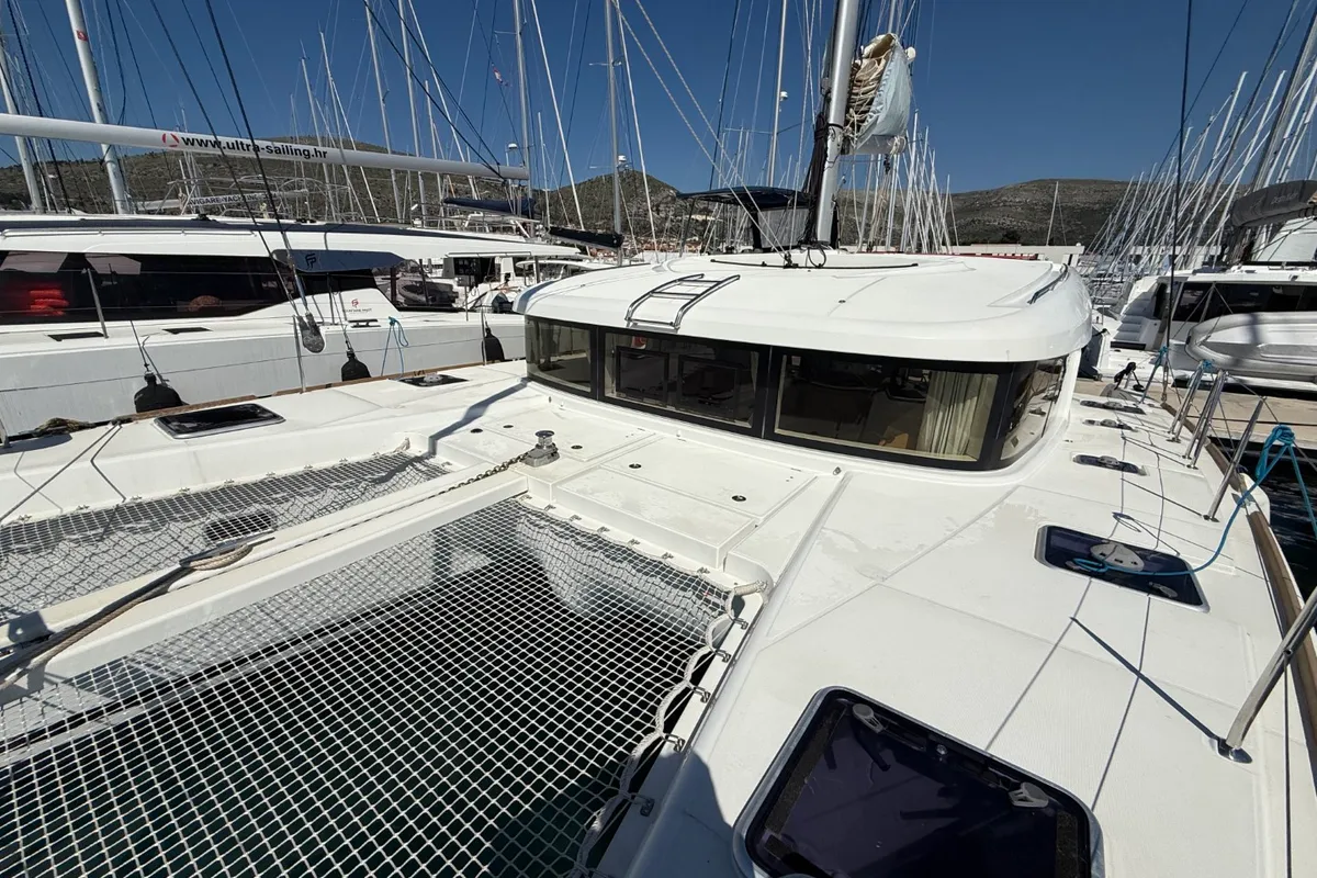 Deck of Cava, a Lagoon 39 catamaran at Lavrion, Greece