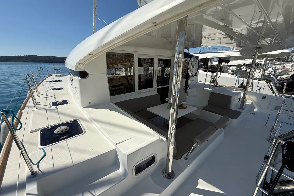 Deck of Cava, a Lagoon 39 catamaran at Lavrion, Greece