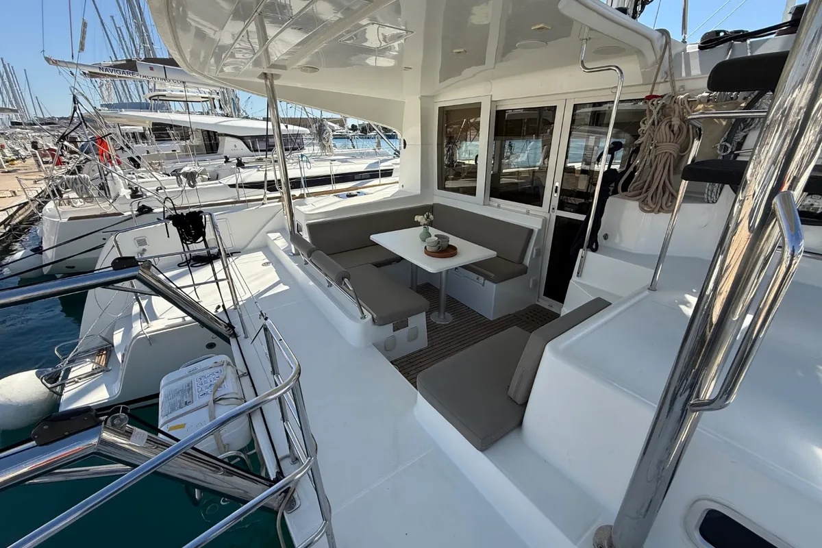 Deck of Cava, a Lagoon 39 catamaran at Lavrion, Greece