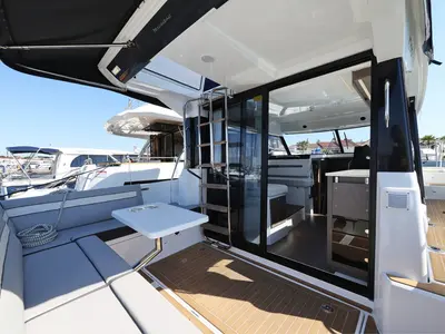 Lino, a Jeanneau Merry Fisher 1095 Fly Serie2 motorboat at Grad Biograd na Moru, Croatia