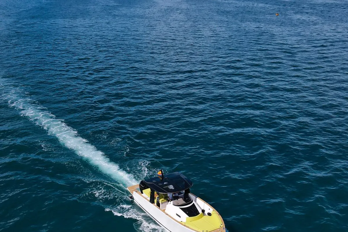 Cockpit of Leo, a Tesoro T40 motorboat at Seget Donji, Croatia