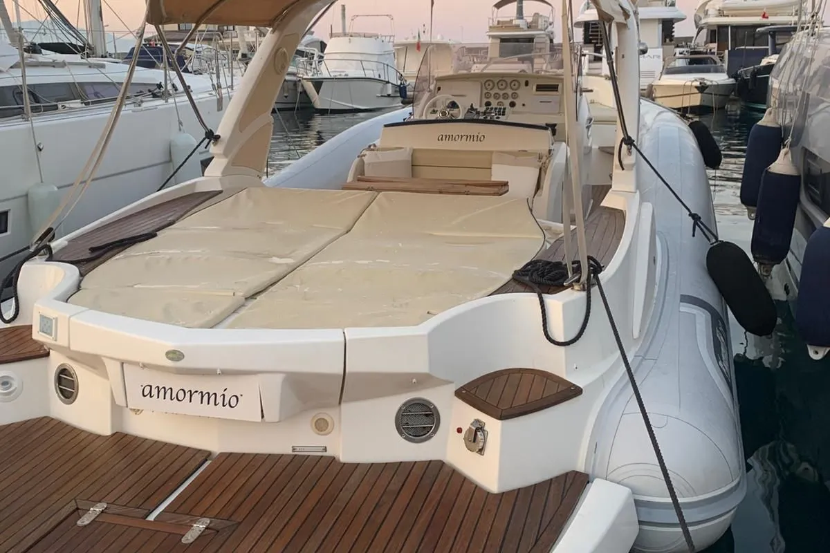 Amormio, a Marlin 38 RIB at Riposto, Italy