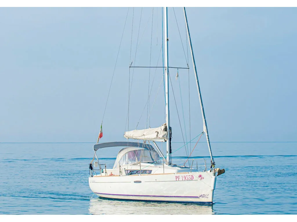 Exterior view of Rebecca, a Beneteau Oceanis 34 sailboat at San Vincenzo, Italy