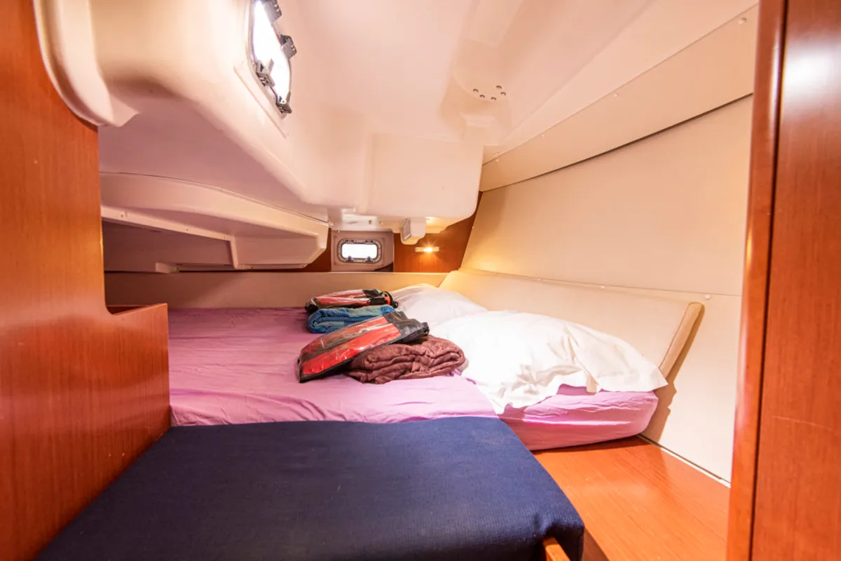 Cabin on Rebecca, a Beneteau Oceanis 34 sailboat at San Vincenzo, Italy