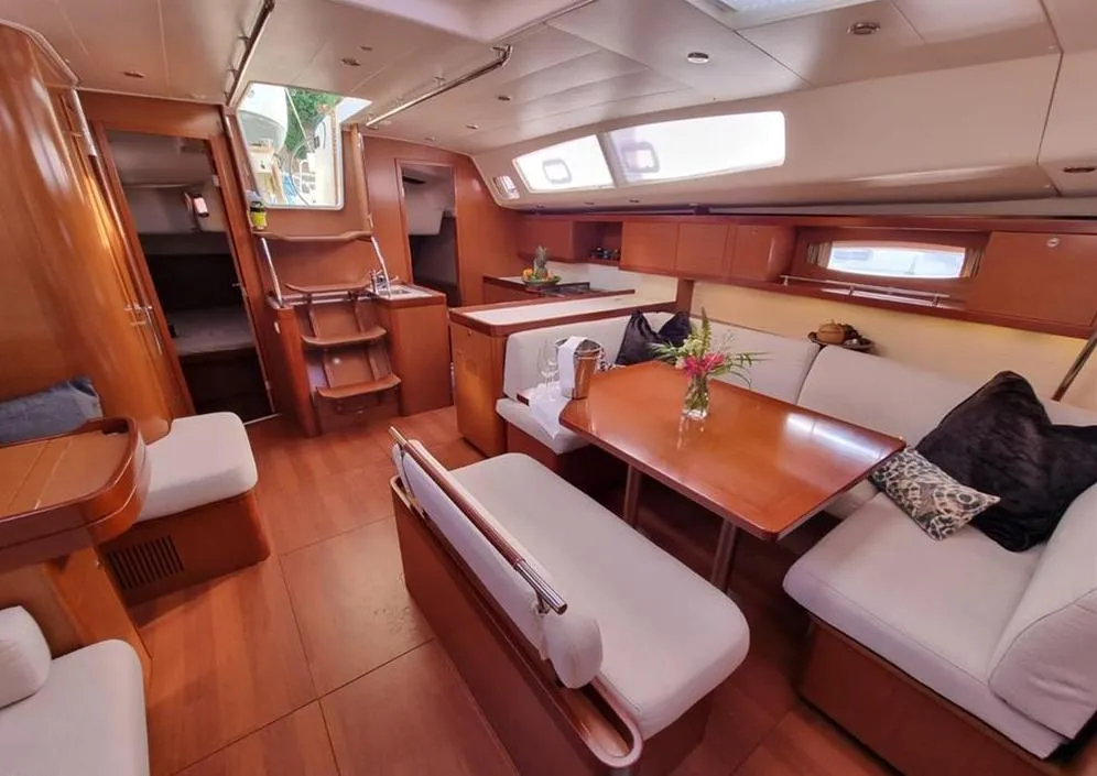 Salon of Thidawaree, a Beneteau Oceanis 54 sailboat at Baan Salak Phet, Thailand