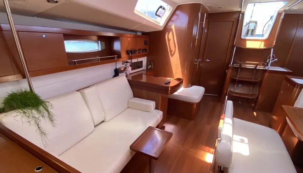 Salon of Thidawaree, a Beneteau Oceanis 54 sailboat at Baan Salak Phet, Thailand