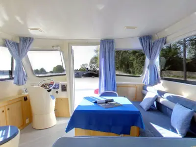Cockpit of Calypso - Comfort 12, a Cygnet Calypso motorboat at Hesse, France