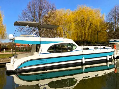 Cruiser Premium+ XL 6/8 Pers., a Nicols Sixto Fly C motorboat at Saverne, France