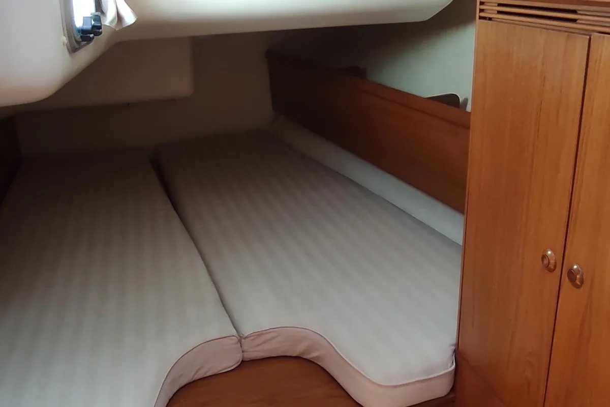 Cabin on Evangelos, a Jeanneau Sun Odyssey 43 sailboat at Volos Municipality, Greece