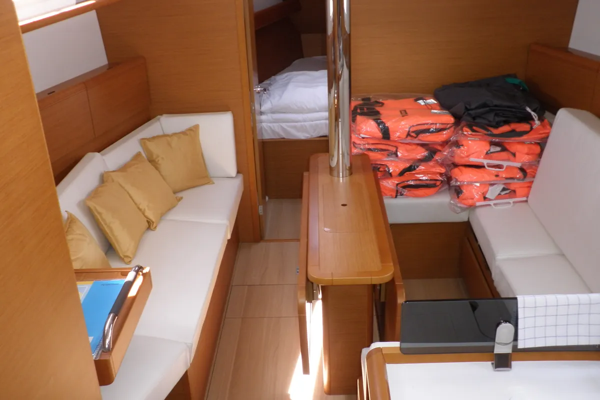 Salon of Paloma, a Jeanneau Sun Odyssey 379 sailboat at Općina Sukošan, Croatia