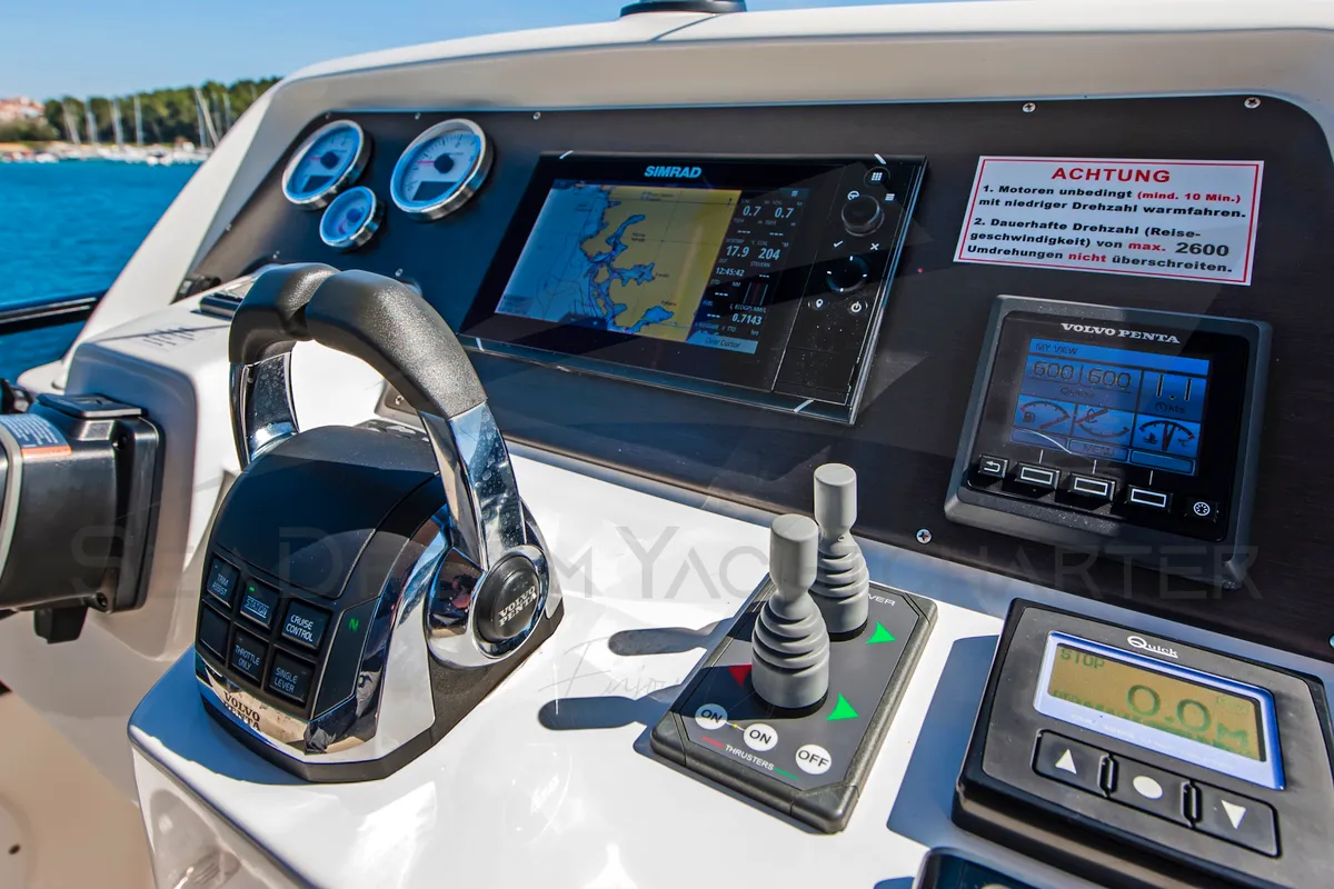 Cockpit of SUNSHINE, a Bavaria Virtess 420 Fly motorboat at Općina Sukošan, Croatia