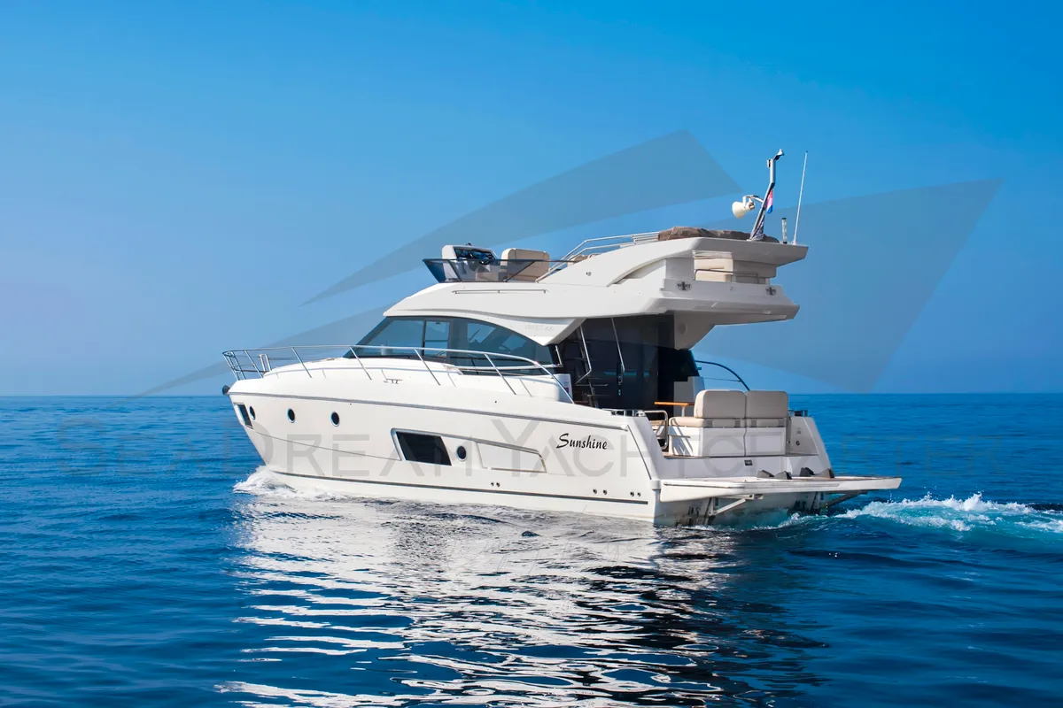 Exterior view of SUNSHINE, a Bavaria Virtess 420 Fly motorboat at Općina Sukošan, Croatia