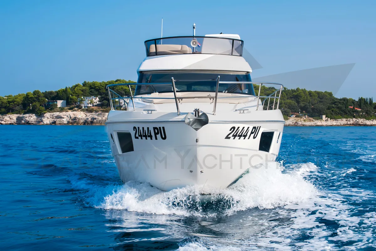 Exterior view of SUNSHINE, a Bavaria Virtess 420 Fly motorboat at Općina Sukošan, Croatia