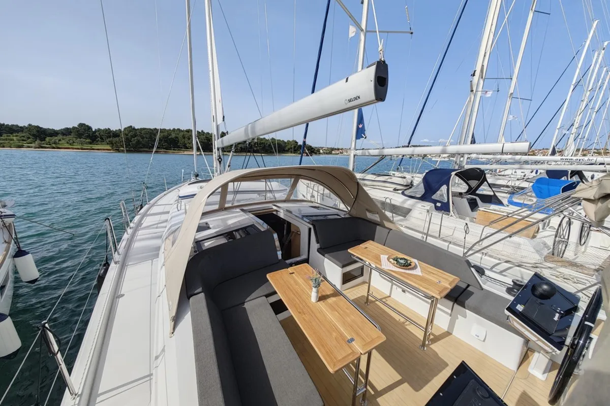 Salon of Vingilot - OW, a Hanse 460 sailboat at Medulin, Croatia