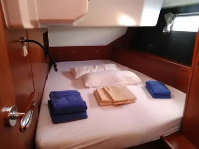 Cabin on Tornafort, a Beneteau Oceanis 45 sailboat at Palamós, Spain