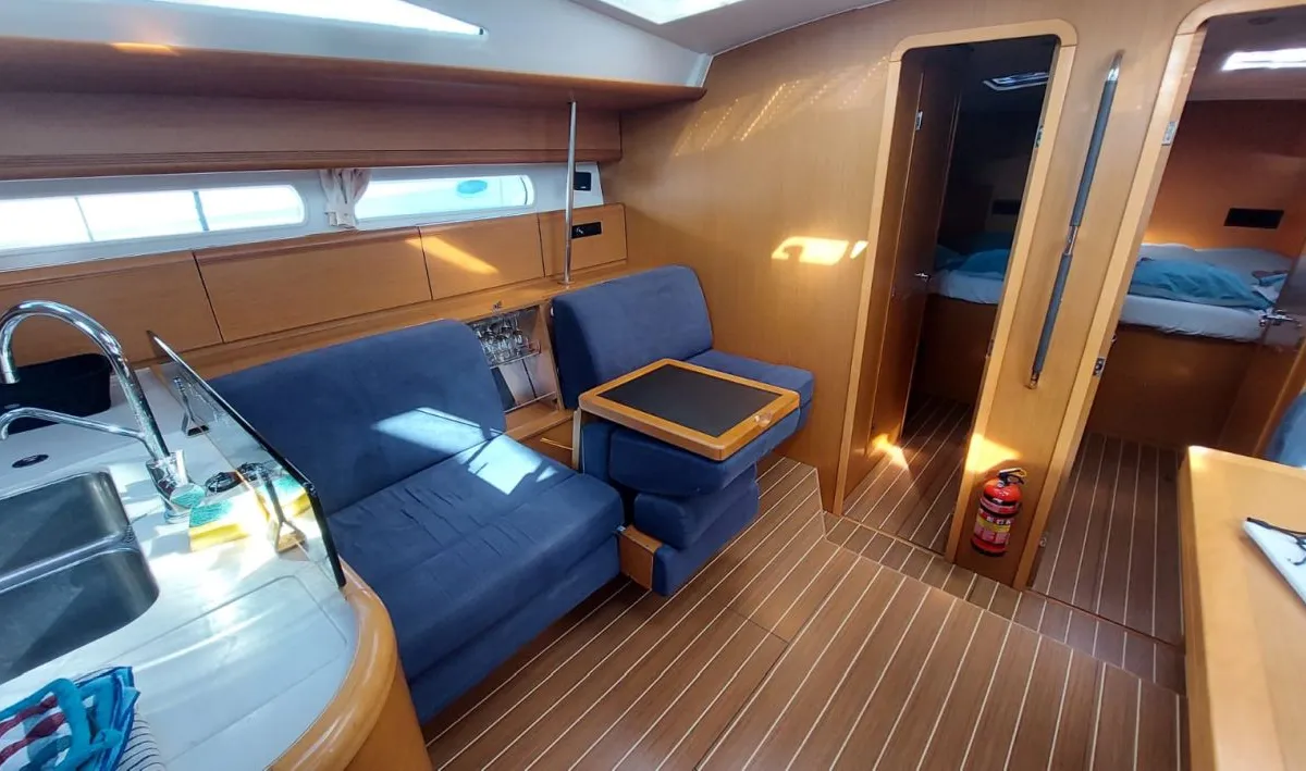 Salon of Madeleine, a Jeanneau 53 sailboat at San Miguel de Abona, Spain