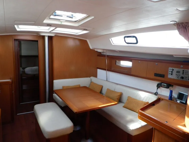 Salon of Konstantinos, a Beneteau Oceanis 43 sailboat at Volos Municipality, Greece