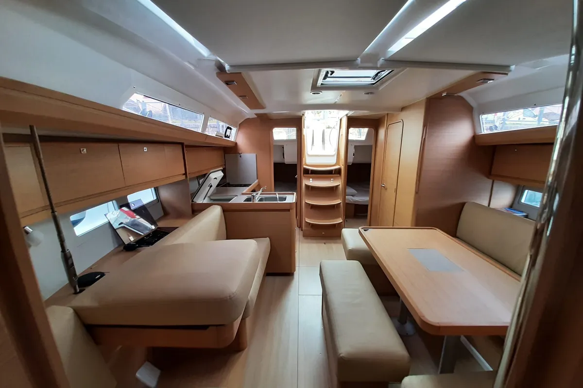 Salon of Hedone, a Dufour 412 GL sailboat at Tonnarella, Italy