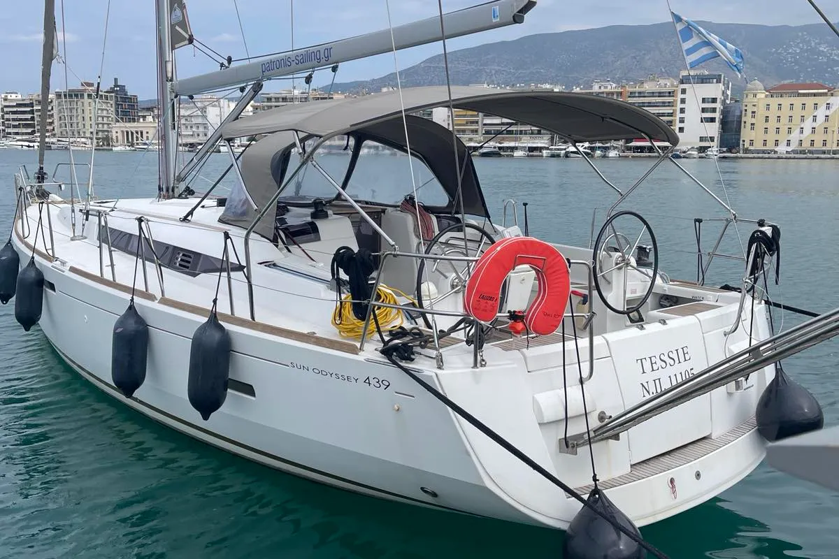 Tessie, a Jeanneau Sun Odyssey 439 sailboat at Volos Municipality, Greece