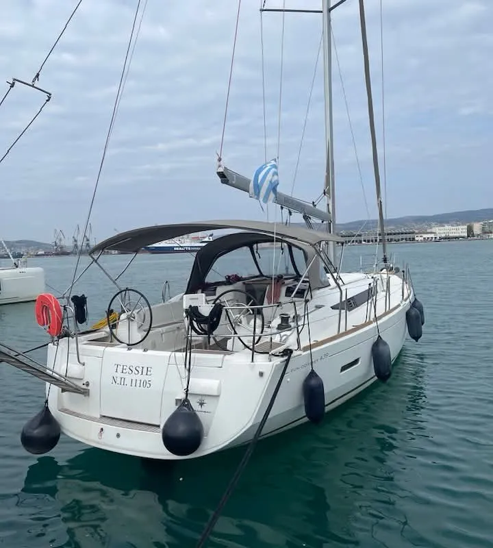 Tessie, a Jeanneau Sun Odyssey 439 sailboat at Volos Municipality, Greece
