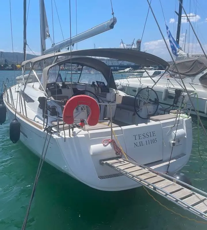 Tessie, a Jeanneau Sun Odyssey 439 sailboat at Volos Municipality, Greece