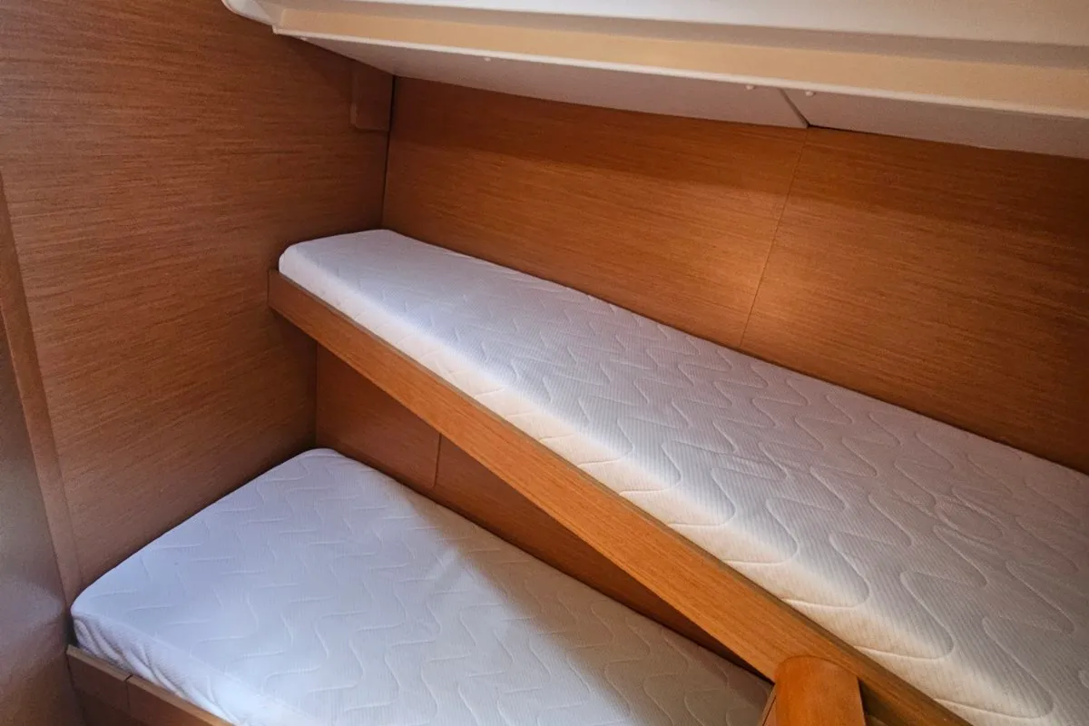 Tessie, a Jeanneau Sun Odyssey 439 sailboat at Volos Municipality, Greece
