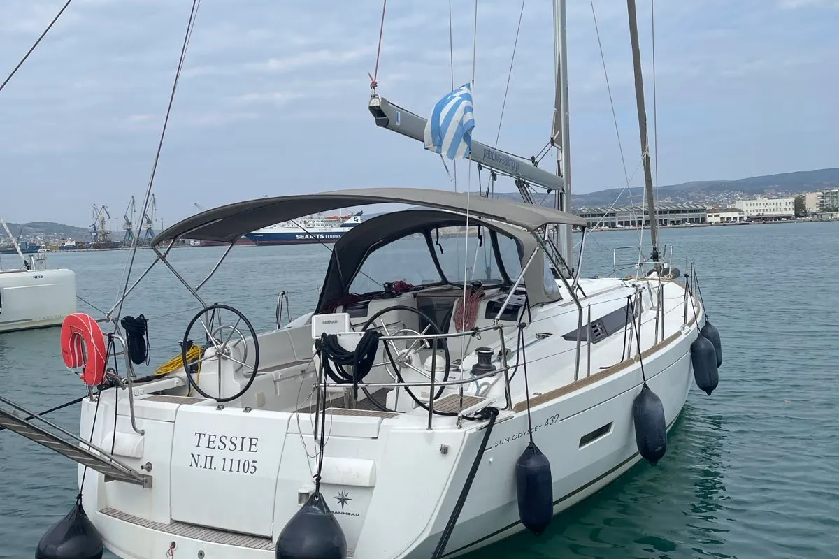 Tessie, a Jeanneau Sun Odyssey 439 sailboat at Volos Municipality, Greece