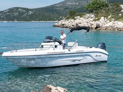 Shadow 22, a Motorboat motorboat at Grad Trogir, Croatia