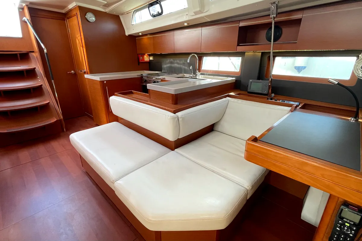 Salon of Black Swan, a Beneteau Oceanis 51.1 sailboat at Athens, Greece