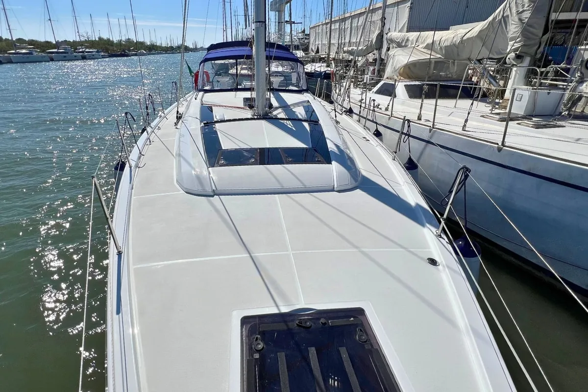 Deck of Le Streghe, a Beneteau Oceanis 51.1 sailboat at Tonnarella, Italy